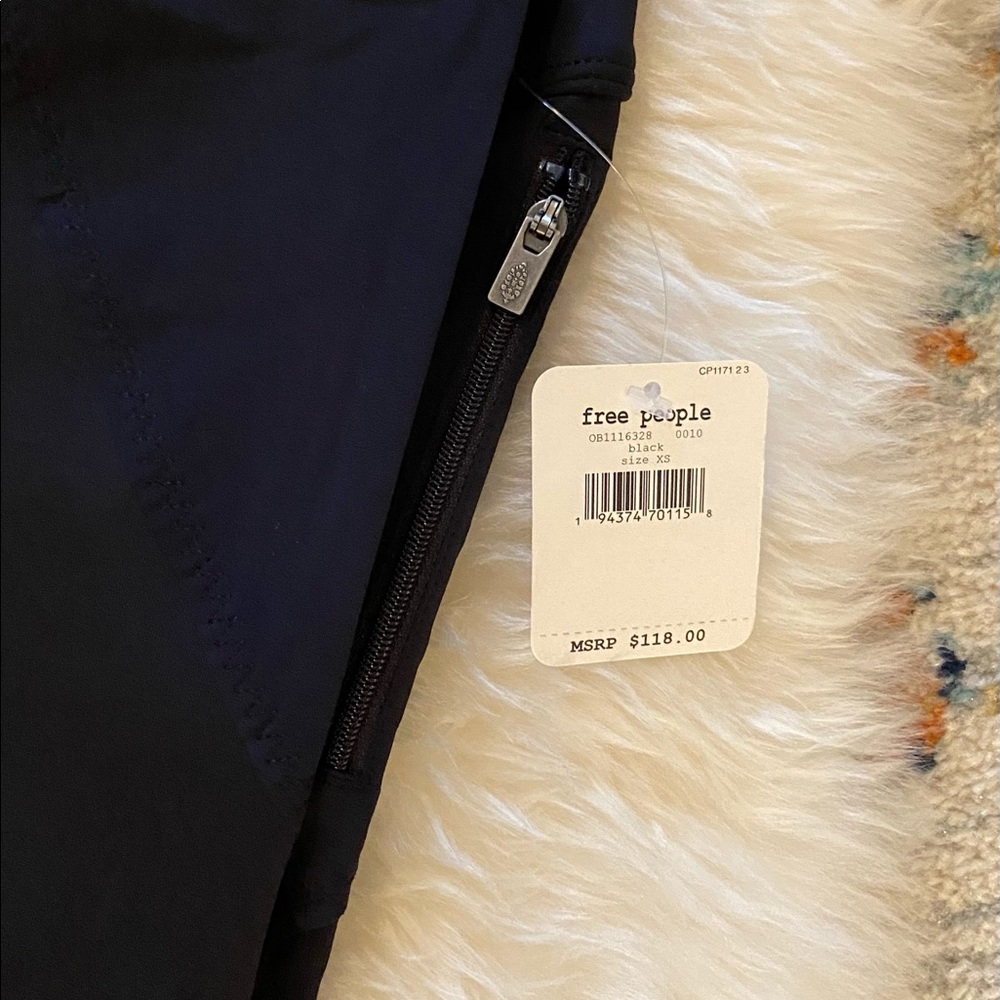 ***SALE***🏃🏼‍♀️Free People Born To Run Leggings - Picture 7 of 7
